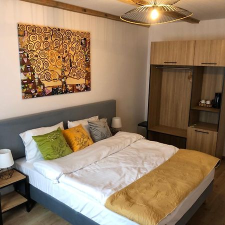 Mszczonów Apartamenty Wakacyjna Wioska Ngo 20M Od Suntago מראה חיצוני תמונה