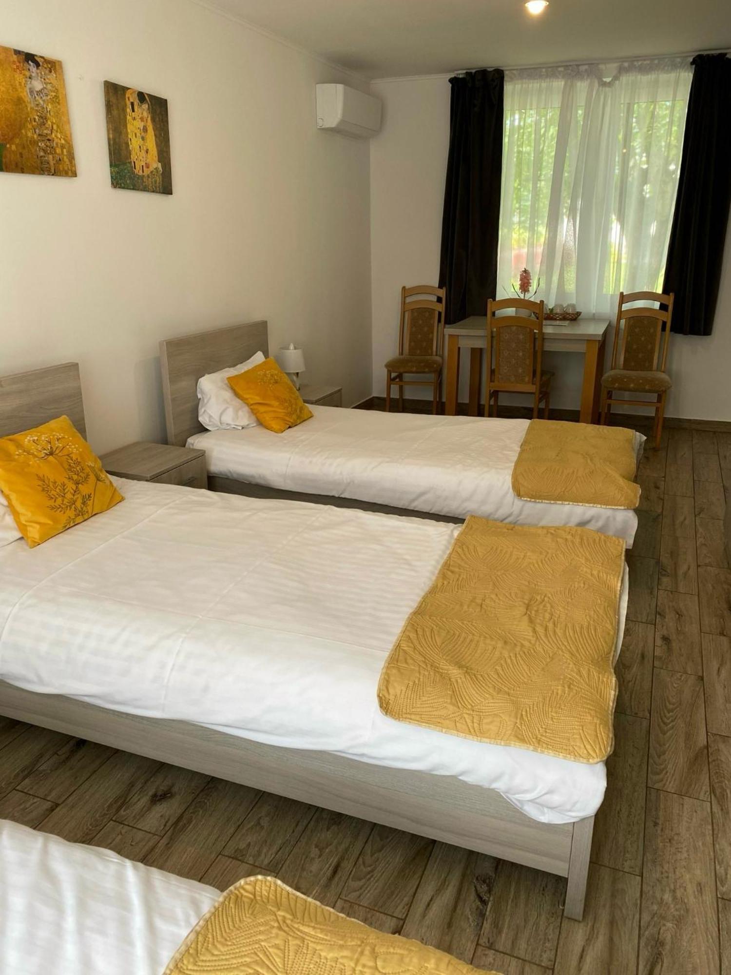 Mszczonów Apartamenty Wakacyjna Wioska Ngo 20M Od Suntago מראה חיצוני תמונה