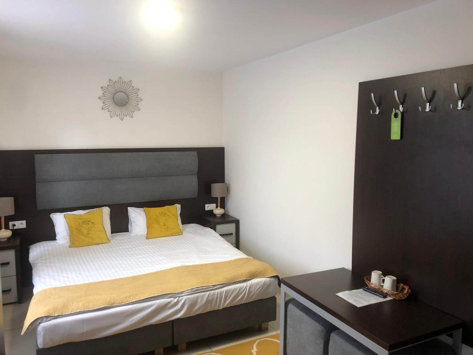 Mszczonów Apartamenty Wakacyjna Wioska Ngo 20M Od Suntago מראה חיצוני תמונה